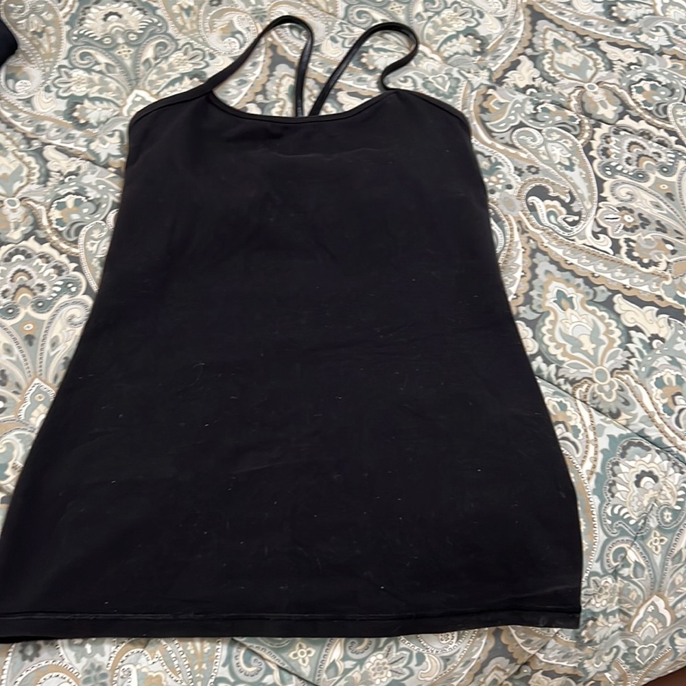Black Lululemon Flow Y tank🖤